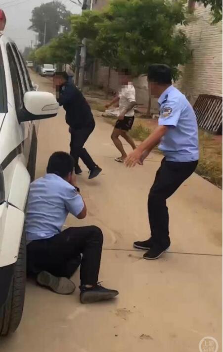 �����ɳֹ����������ײ�Ϯ�� ���񣺸��׷��ֶ��ӡ�����̫������